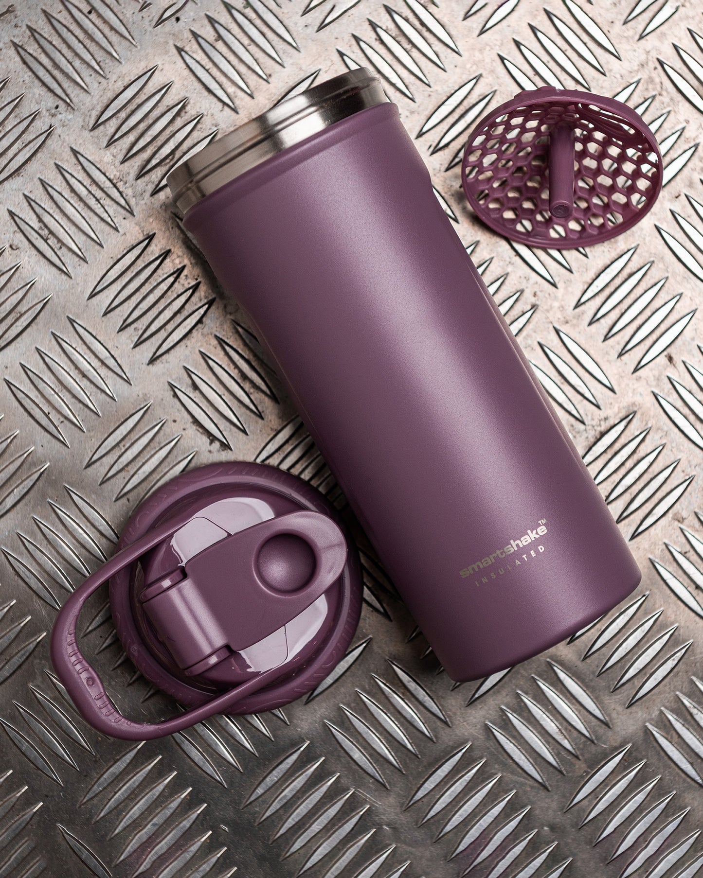 insulated-steel-shaker-dusty-plum-q0 Smartshake_Insulated_Steel_Dusty_Plum_Lifestyle.jpg
