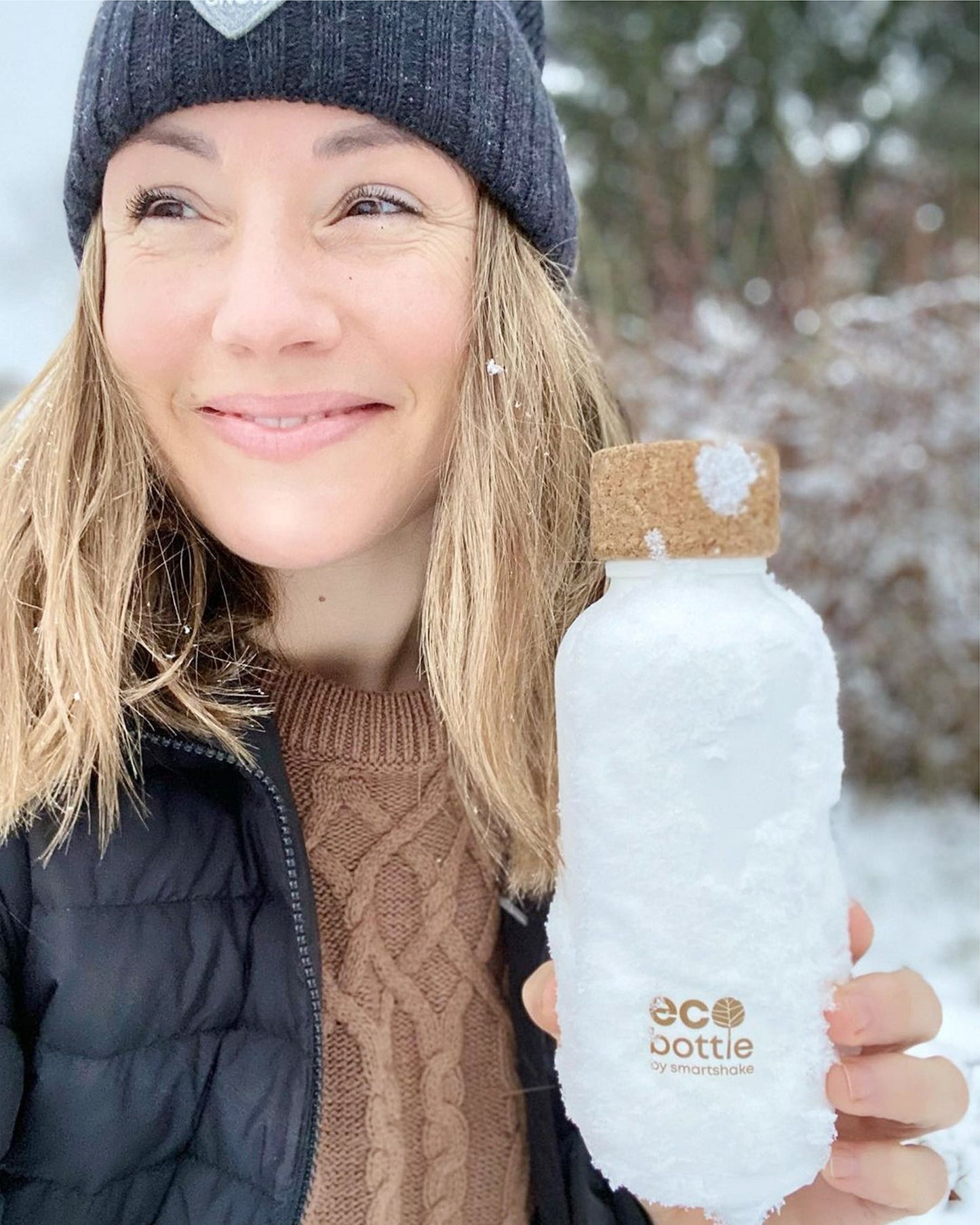 ecobottle-650-white-k1 samrtshake_ecobottle_white_lifestyle.jpg