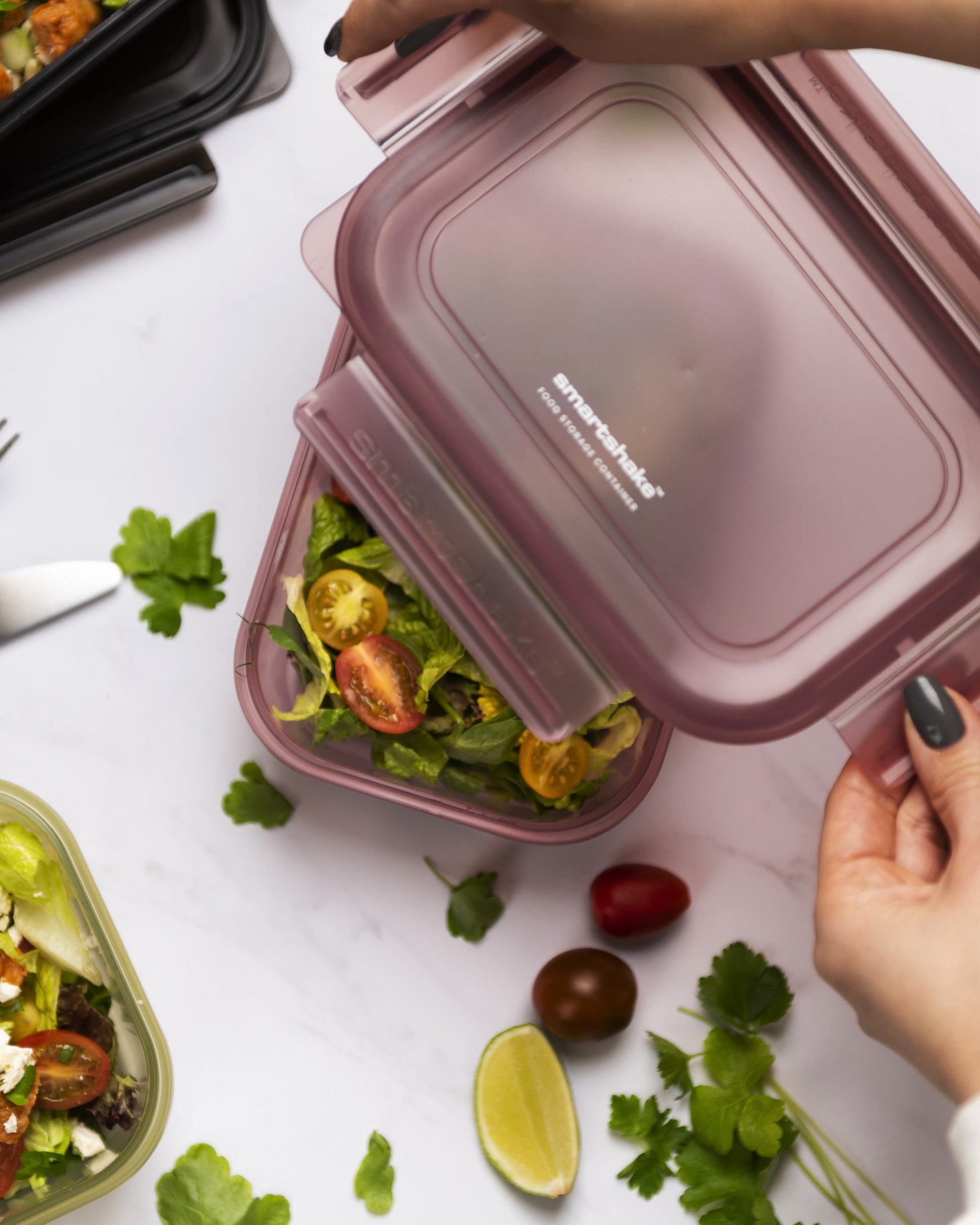 food-storage-container-deep-rose-d8 Smartshake_Food_Storage_Container_Deep_Rose_Lifestyle2.jpg